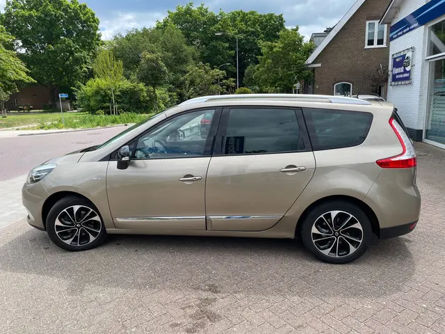 Renault Grand Scénic 1.2 TCe Bose 2014 Benzine 7