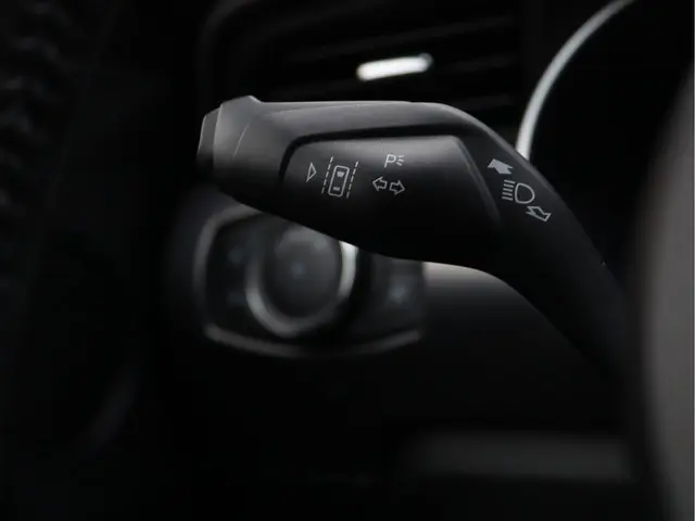 Ford Mustang Fastback 5.0 V8 GT 2018 Benzine 34