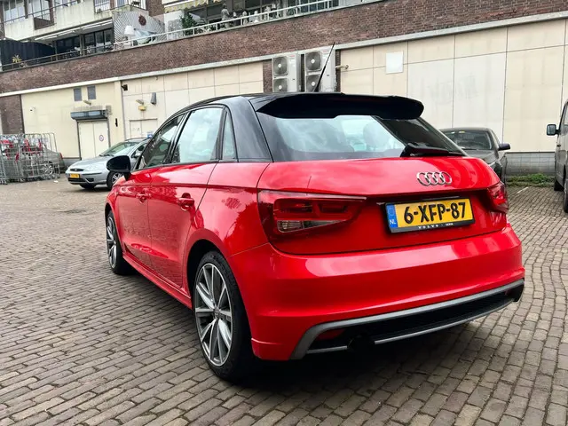 Audi A1 Sportback 1.2 TFSI S Line 5 DRS 2014 Benzine 8