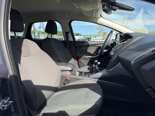 Ford Focus Wagon 1.0 EcoBoost Titanium 2014 Benzine 9