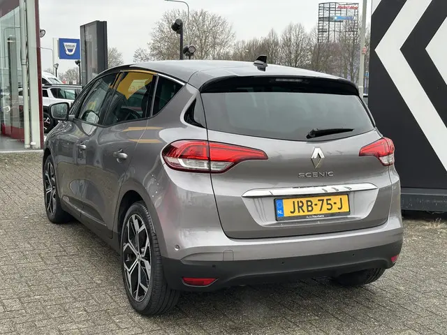 Renault Scénic TCe 130 Intens 2021 Benzine 4