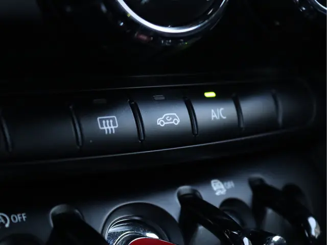 MINI Cooper 1.5 2018 Benzine 45