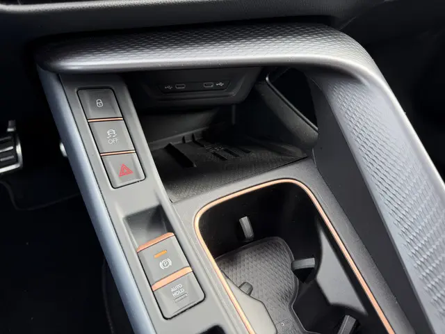 CUPRA Terramar 1.5 E-Hybrid 204PK 2026 Hybride Benzine 24