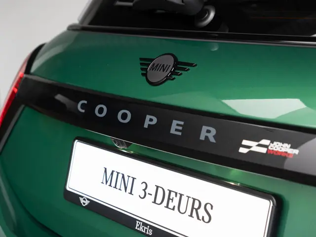 MINI 3-Deurs John Cooper Works 2025 Benzine 19