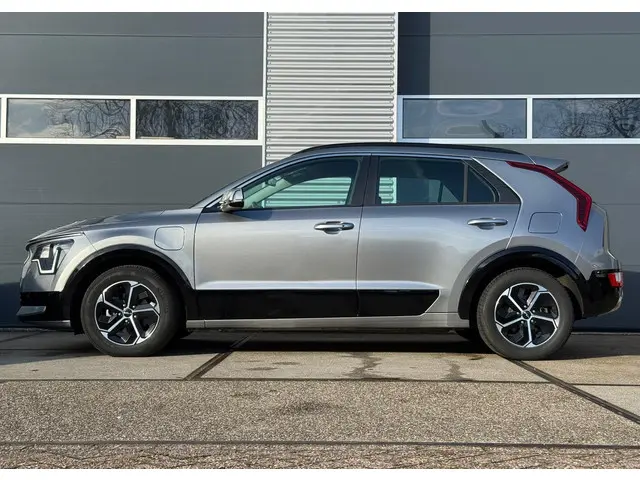 Kia Niro 1.6 GDi PHEV DynamicLine 2022 Hybride Benzine 2
