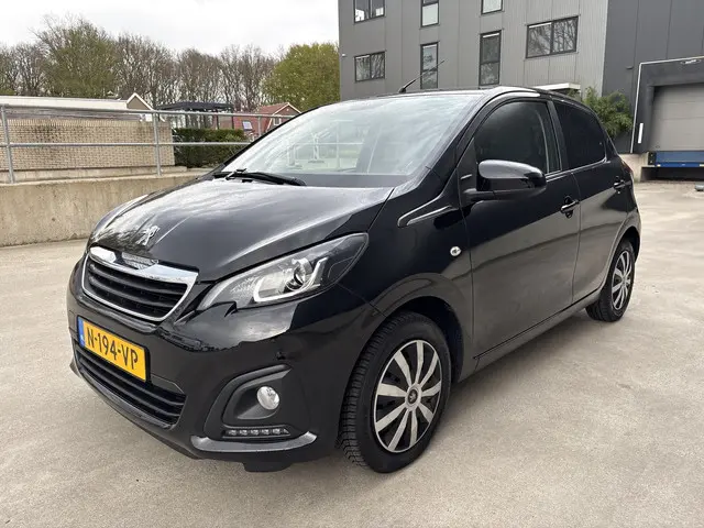 Peugeot 108 1.0 e-VTi Active 2021 Benzine 3