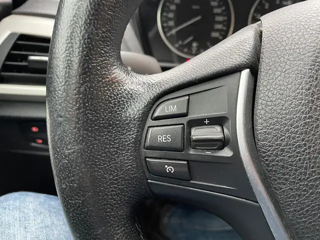 BMW 2 Serie Cabrio 220i 2016 Benzine 14