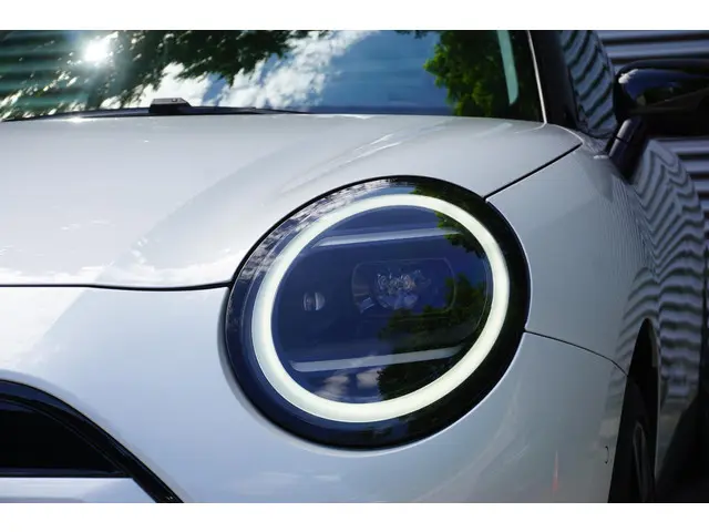 MINI 3-Deurs Cooper E 2025 Elektrisch 8