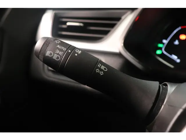 Renault Captur 1.0 TCe 90 techno 2023 Benzine 28