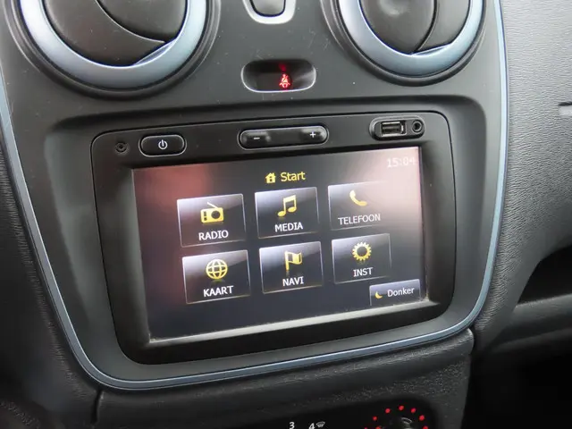 Dacia Lodgy 1.2 TCe Stepway 5p. *Navi *Cruise 2015 Benzine 16