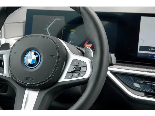 BMW X5 xDrive50e 2024 Hybride Benzine 30
