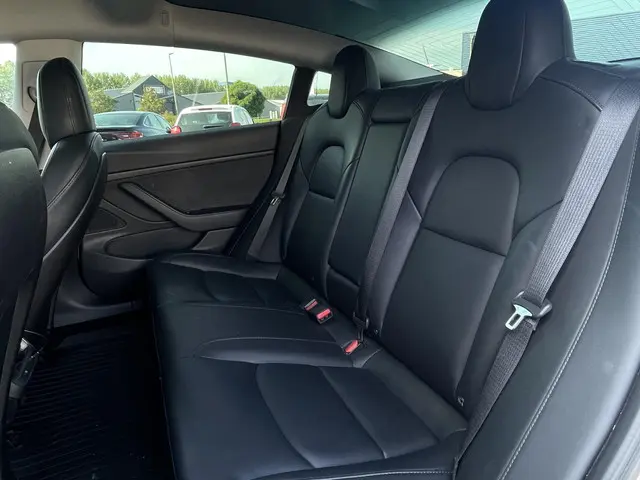 Tesla Model 3 Performance AWD 75 kWh 2019 Elektrisch 13