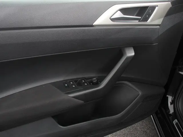 Volkswagen Polo 1.0 TSI Move 2024 Benzine 14