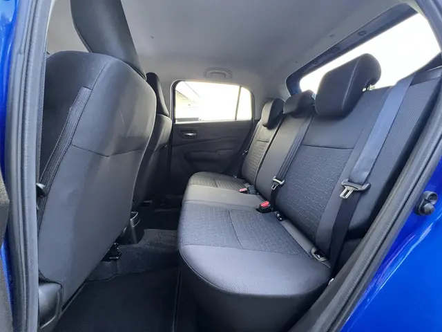 Suzuki Swift 1.2 Style Smart Hybrid 2025 Benzine 8