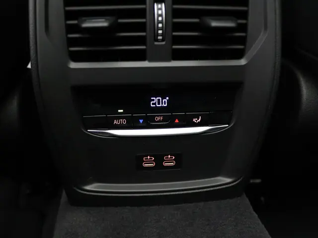 BMW 3 Serie 330e Touring 2026 Hybride Benzine 25