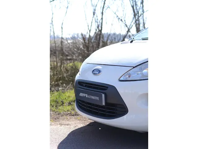 Ford Ka 1.2 Champions Edition start/stop 2013 Benzine 4