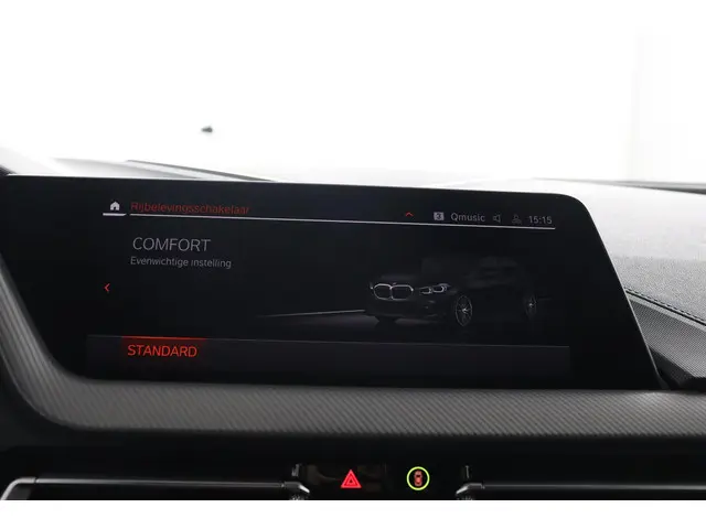 BMW 1 Serie 118i Executive Edition 2021 Benzine 48