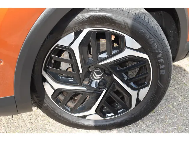 Citroën C4 Puretech EAT8 Business Plus 2021 Benzine 23