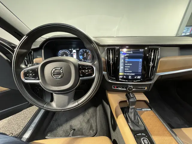 Volvo S90 2.0 T4 Inscription 2020 Benzine 31