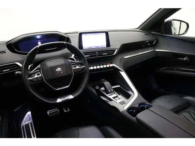 Peugeot 3008 1.6 e-THP GT Line 2018 Benzine 19