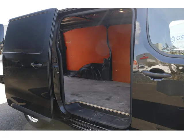 Toyota ProAce Long Worker 2.0 D-4D Navigator 2019 Diesel 7