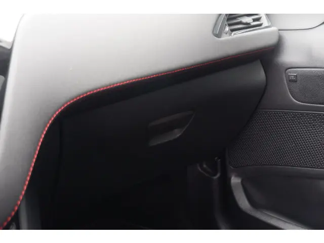 Peugeot 208 1.6 e-THP GTi 2017 Benzine 13