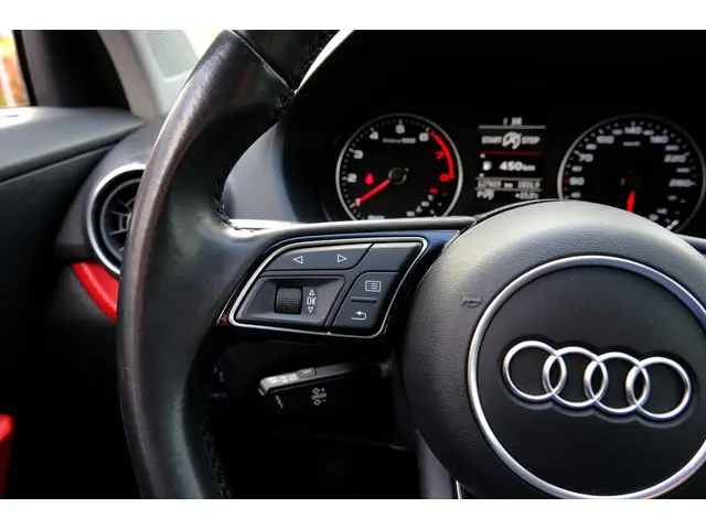 Audi Q2 30 TFSI Sport Aut. Navi|Clima|LMV 2019 Benzine 23
