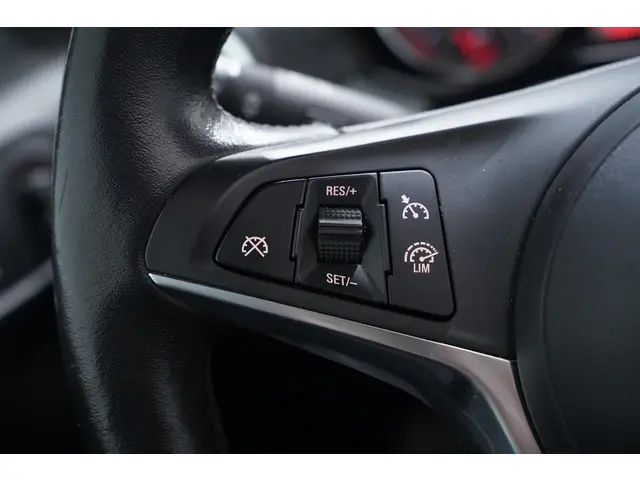 Opel ADAM 1.0 Turbo Rocks BlitZ 2019 Benzine 22