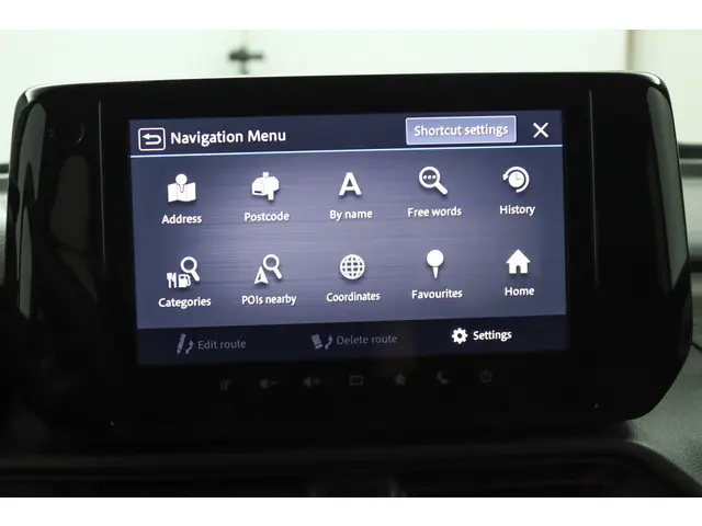 Suzuki Swift 1.2 Select Smart Hybrid 2025 Benzine 56