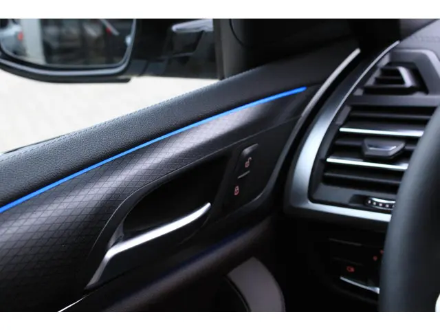 BMW X3 xDrive30e m Sport 2022 Hybride Benzine 32