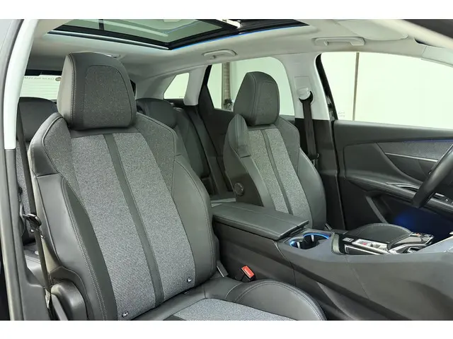 Peugeot 3008 1.6 e-THP Allure 2018 Benzine 13