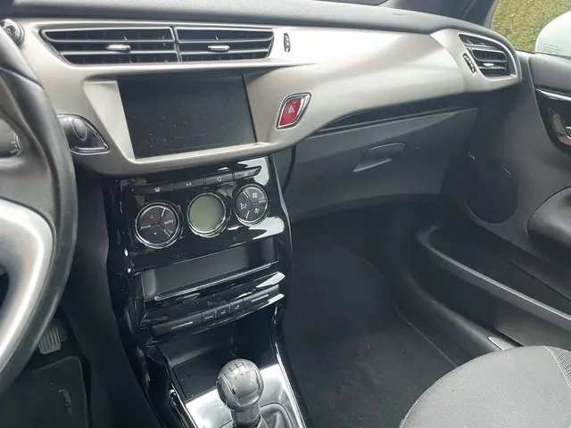 DS DS 3 1.2 PureTech So Chic 2017 Benzine 14