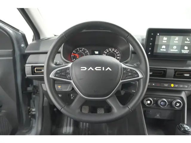 Dacia Jogger TCe 110 Extreme 2025 Benzine 33