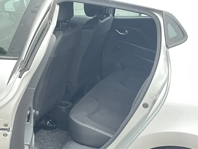 Renault Clio 0.9 TCe Eco2 Expression 2016 Benzine 11