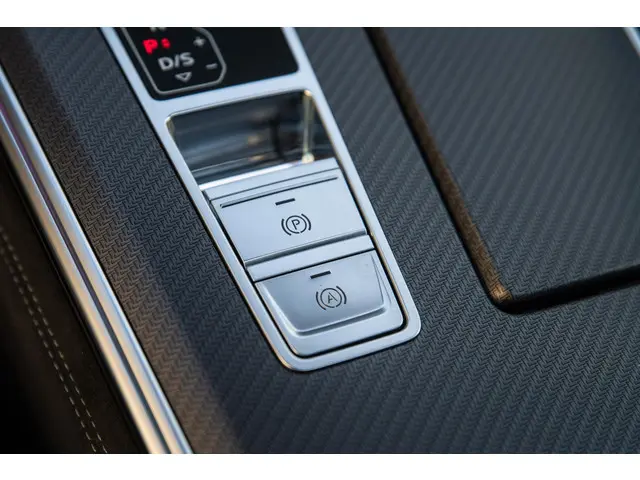 Audi RS6 Avant 4.0 TFSI quattro 2022 Benzine 58