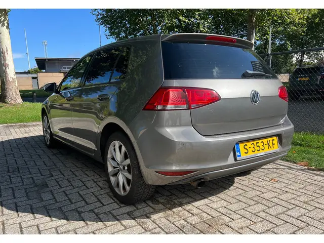 Volkswagen Golf 1.2 TSI Highline 2013 Benzine 4