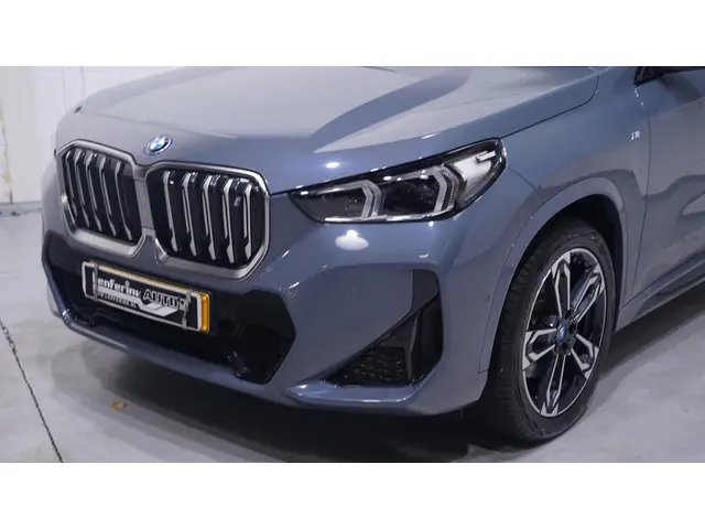 BMW iX1 xDrive30 Launch Edition 67 kWh 2024 Elektrisch 12