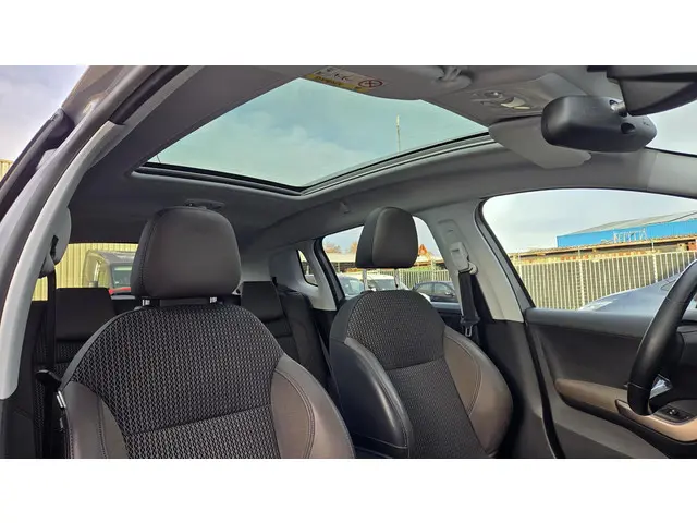 Peugeot 2008 1.2 PureTech Allure 2016 Benzine 19