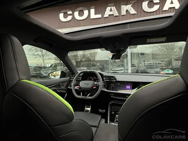 Audi RS3 2.5 TFSI RS 3 quattro 2025 Benzine 70