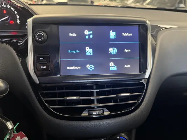Peugeot 208 1.2 PureTech Blue Lion 2018 Benzine 10
