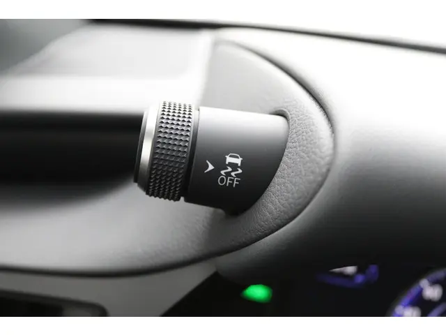 Lexus ES 300h Business Line 2023 Hybride Benzine 41