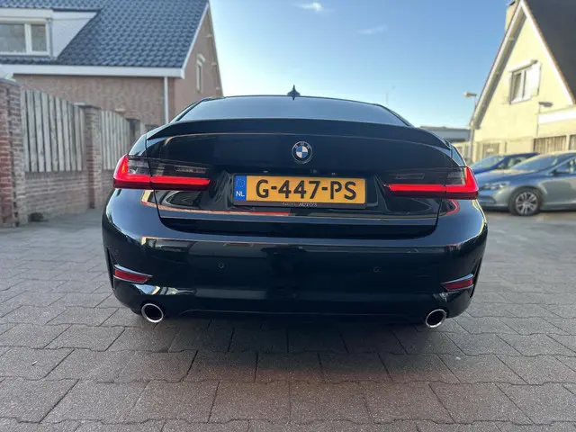 BMW 3 Serie 330e Sport Edition 2019 Hybride Benzine 7