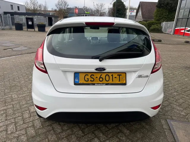 Ford Fiesta 1.0 Style Airco,Led, Navigatie 2015 Benzine 8
