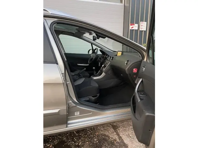 Peugeot 308 SW 1.6 VTi X-Line 2012 Benzine 5