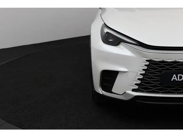 Lexus LBX Elegant 2WD 2024 Hybride Benzine 35