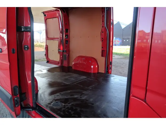 Opel Movano 2.3 Turbo L1H2 Slechts: 43.564 km 2020 Diesel 16