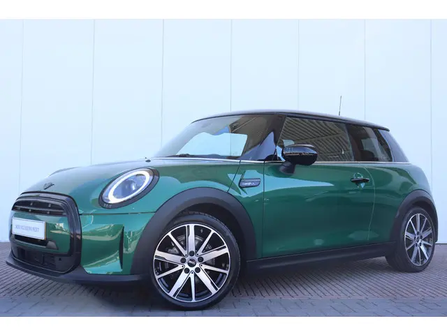 MINI Cooper Mini 1.5 Classic 2022 Benzine 26
