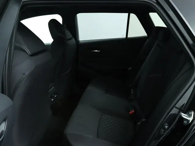 Suzuki Swace 1.8 Hybrid Select 2024 Hybride Benzine 18
