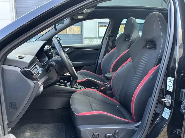 Škoda Kamiq 1.0 TSI 110pk Monte Carlo 2022 Benzine 10