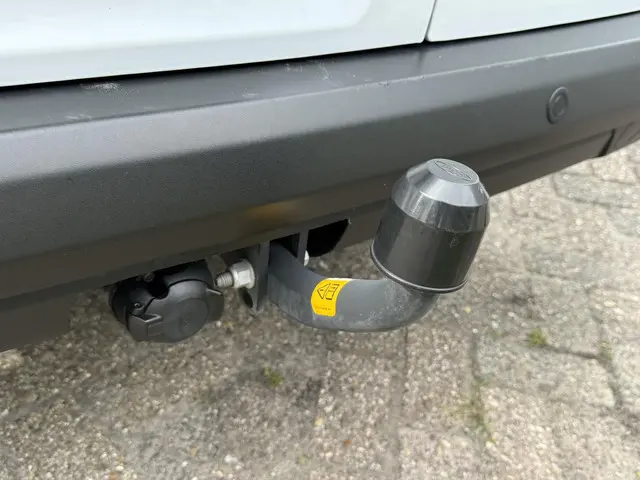 Ford Transit Courier 1.0 EcoBoost Trend 2024 Benzine 4